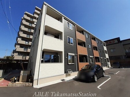 マーシャル外観写真