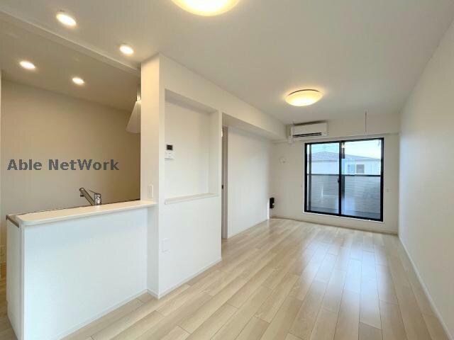 物件内観写真13　(完成同モデル)