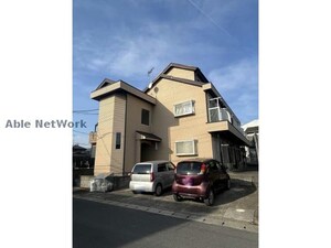WEST外観写真