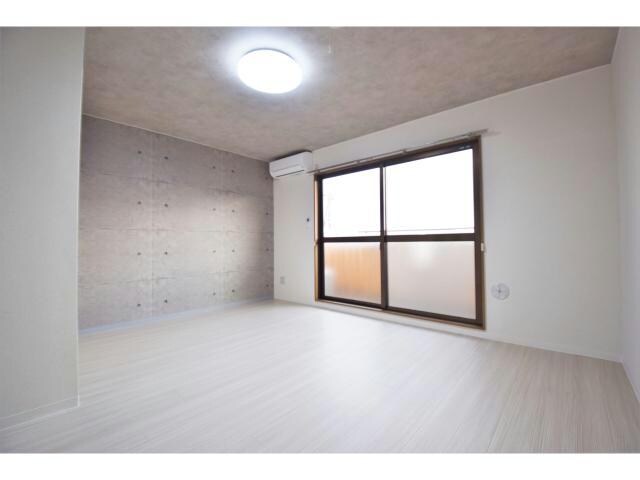 物件内観写真11　(居室)