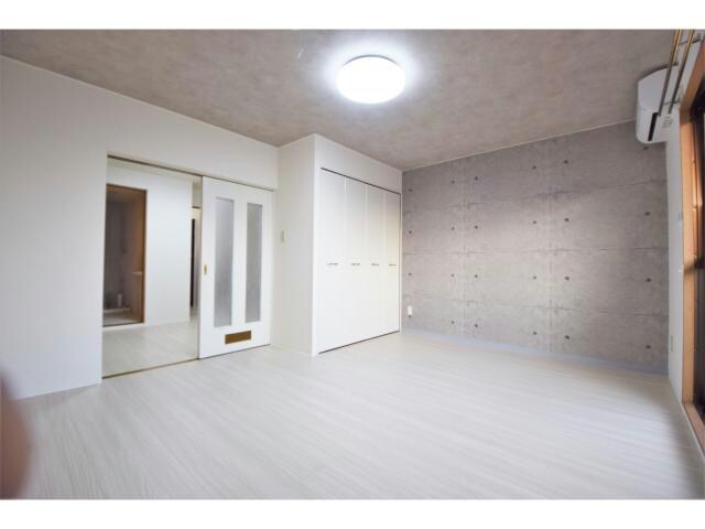 物件内観写真12　(居室)