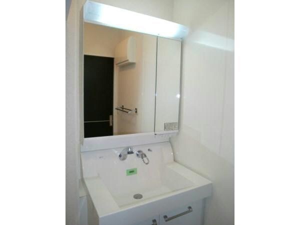 物件内観写真7　(洗面所・脱衣所)