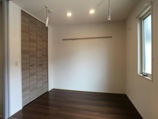 物件内観写真11　(居室)