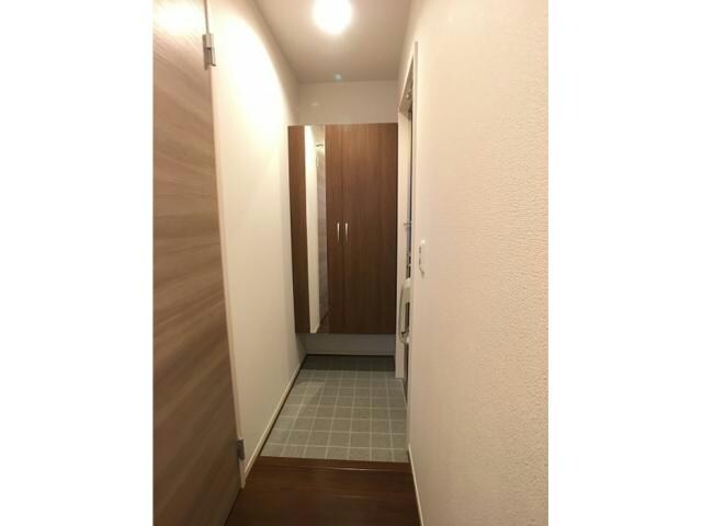 物件内観写真19　(玄関回り)