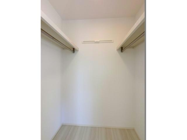物件内観写真11　(収納)
