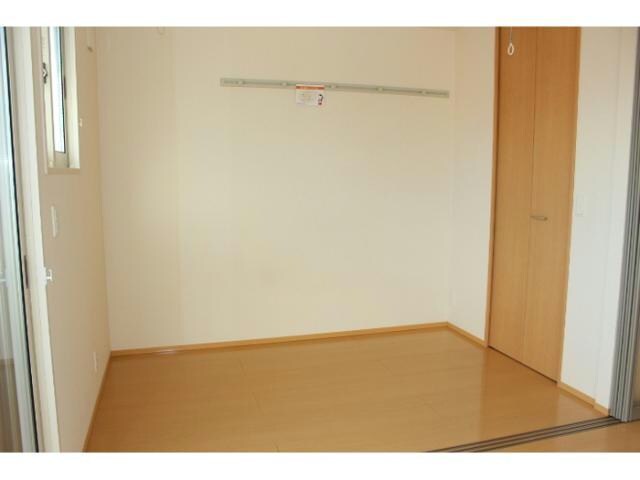 物件内観写真5　(居室)