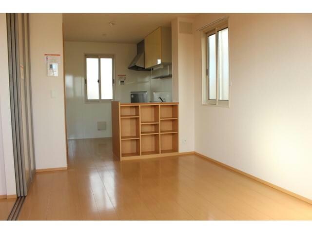 物件内観写真8　(リビング・ダイニング)