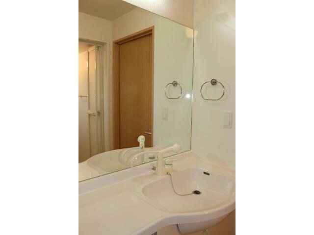 物件内観写真19　(洗面所・脱衣所)