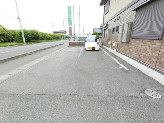 物件内観写真3　(居室)