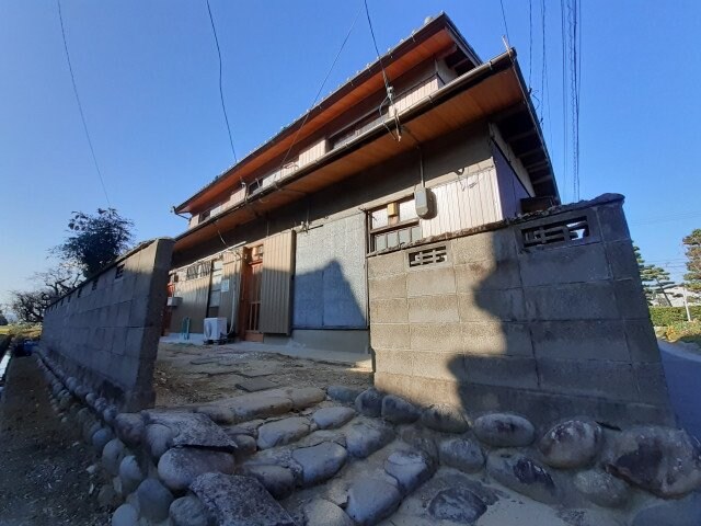 長島町共同住宅の物件外観写真