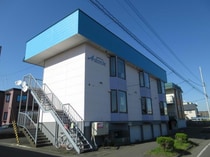 アドニスの外観写真