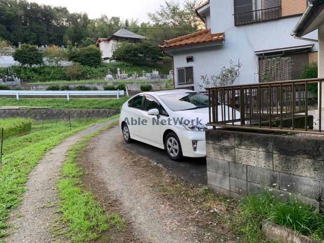 物件外観写真5　(駐車場1台無料)