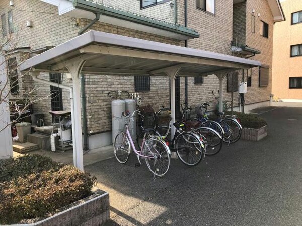駐輪場