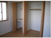 物件内観写真3　(収納)