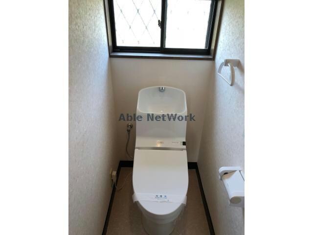 物件内観写真23　(１階トイレ)