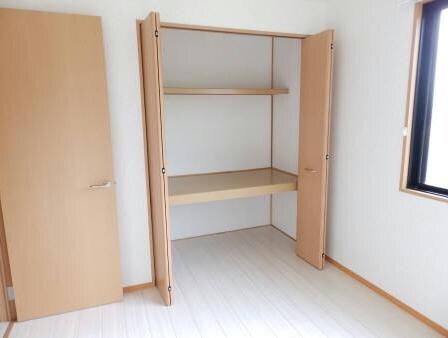 物件内観写真9　(＊別部屋参考画像)