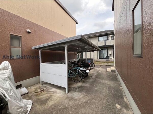 駐輪場