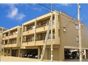 ＭＡＮＳＩＯＮ　ＫＵＲＯＤＡ南8条外観写真