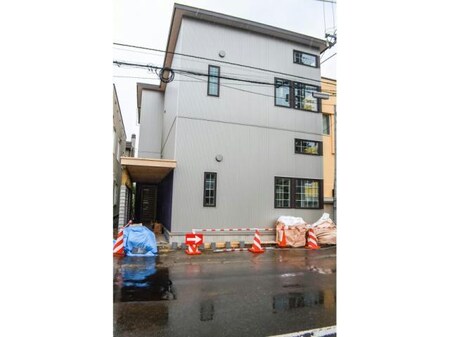 アパルトマン式部外観写真