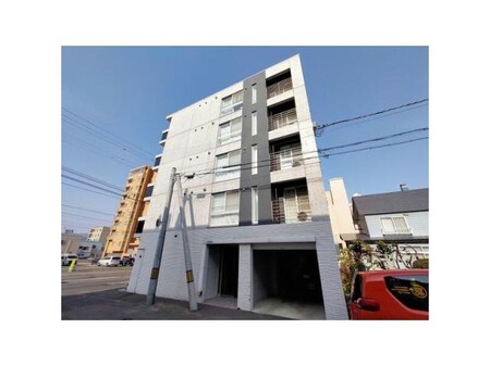 ALBA南9条外観写真
