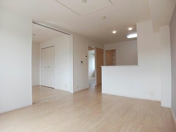 リビングダイニング