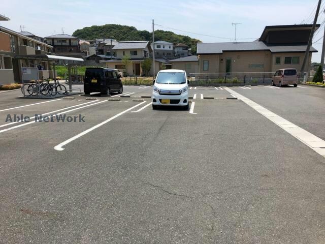 物件外観写真2　