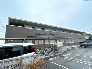 カレッジタウン　A棟外観写真