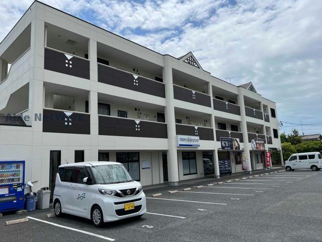 アバンティ・イースト
