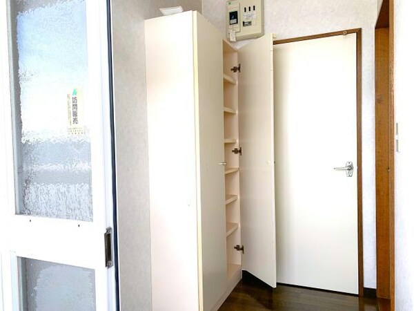 玄関回り