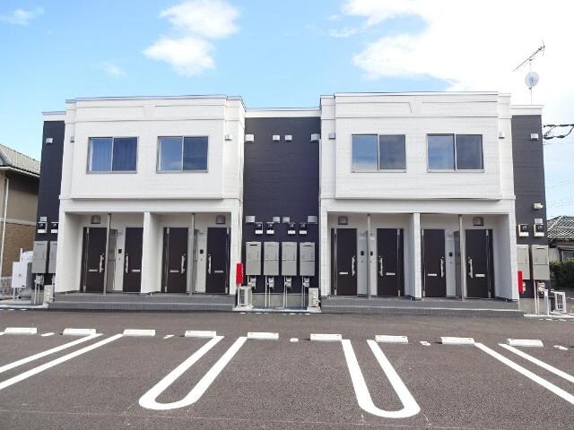 物件外観写真1　(外観写真（昼）)