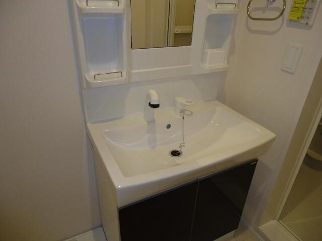 物件内観写真14　(洗髪洗面化粧台)