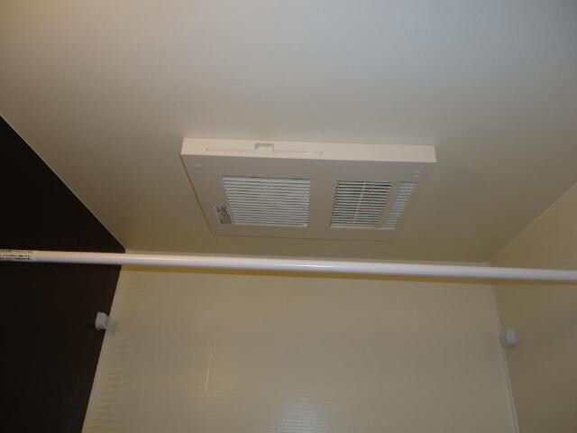 物件内観写真23　(浴室乾燥機)