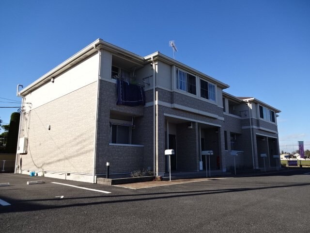 物件外観写真2　(外観写真（昼）)