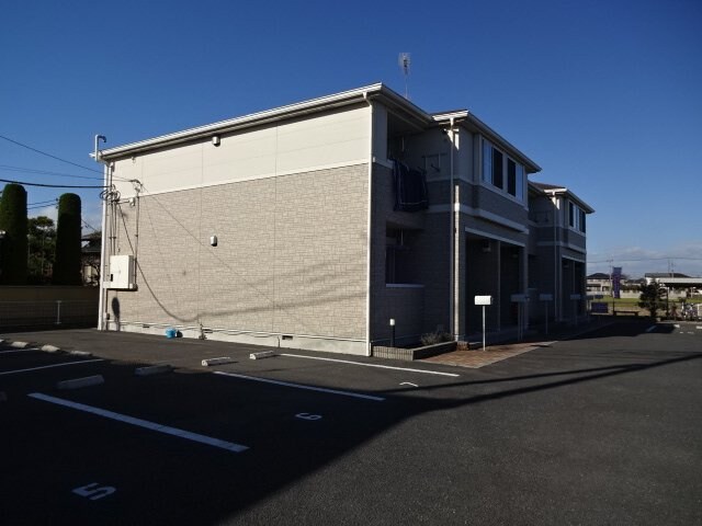 物件外観写真3　(外観写真（昼）)