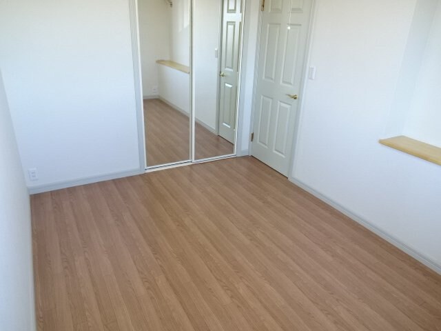 物件内観写真10　(洋室)