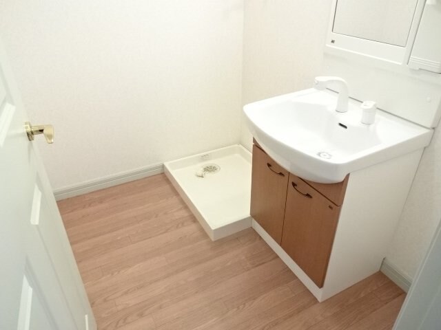 物件内観写真13　(洗面)