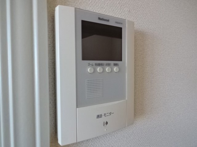 物件内観写真15　(カメラ付インターホン)
