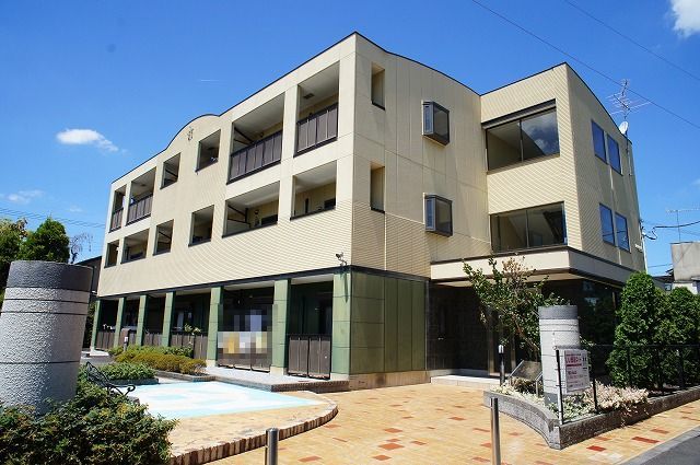 Ｐｒｅｓｔｉｇｅ　Ｃｏｕｒｔ