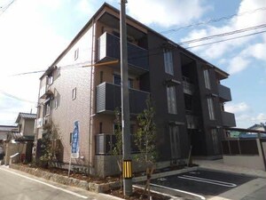 シャラーレ西深津外観写真