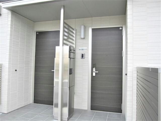 物件外観写真4　(宅配BOX)