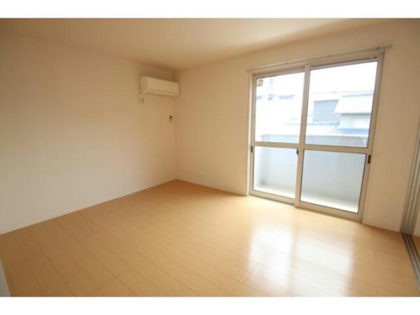 リビングダイニング