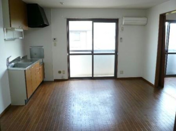 リビングダイニング