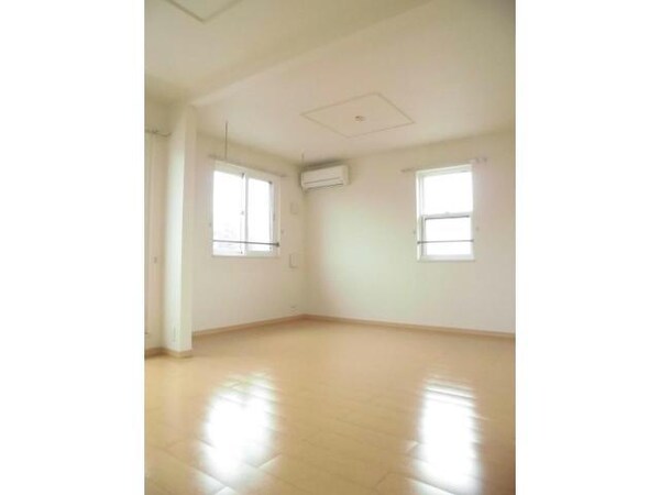 リビングダイニング