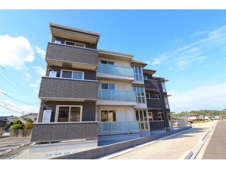 メゾンラフィーネ外観写真