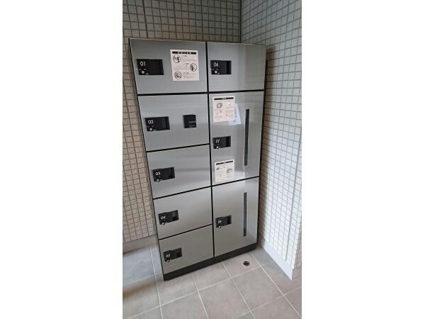 物件外観写真3　(宅配ＢＯＸ)