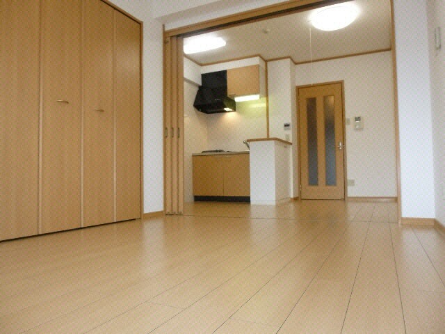 物件内観写真4　(洋室)