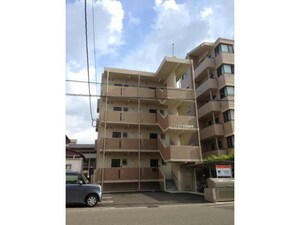 EAST COURT外観写真