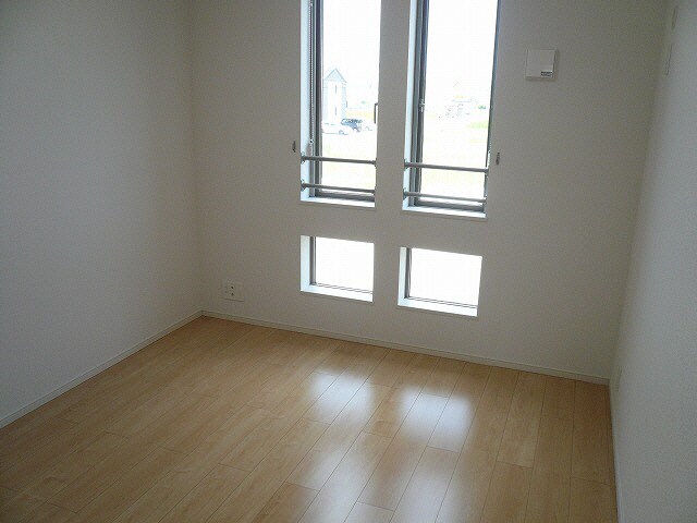 物件内観写真5　(洋室)