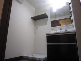 物件内観写真3　(脱衣所)