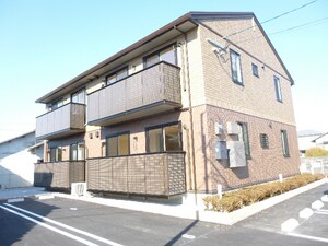 サーフスリー曽師C棟外観写真